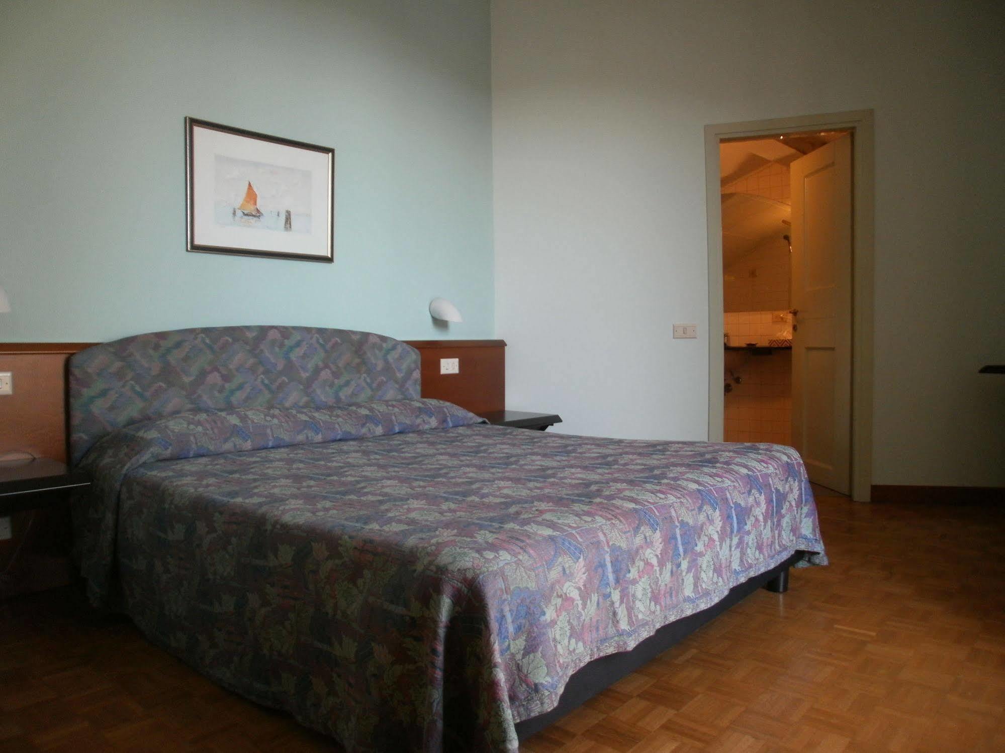 Albergo Villa & Roma Pallazzolo sullʼOglio Exteriér fotografie
